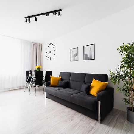 New Apart Near Sky Tower - Gwiazdzista Lejlighed Wrocław Eksteriør billede